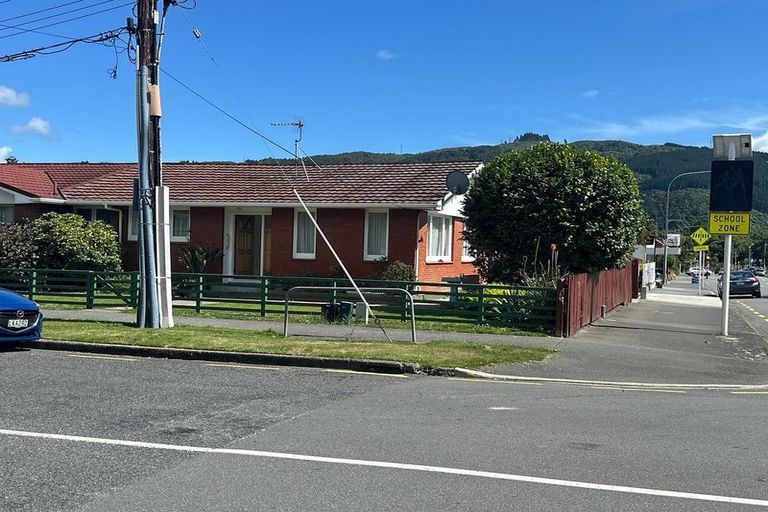 Photo of property in 38 Whitemans Road, Silverstream, Upper Hutt, 5019