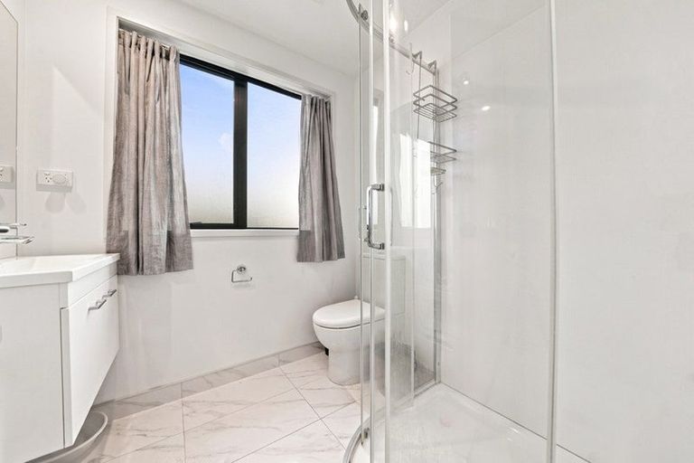 Photo of property in 10c Milton Road, Papatoetoe, Auckland, 2024