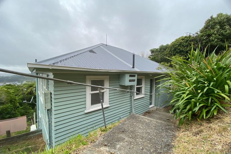 Photo of property in 167 The Ridgeway, Mornington, Wellington, 6021