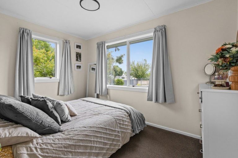 Photo of property in 11 Waterworth Avenue, Onekawa, Napier, 4110