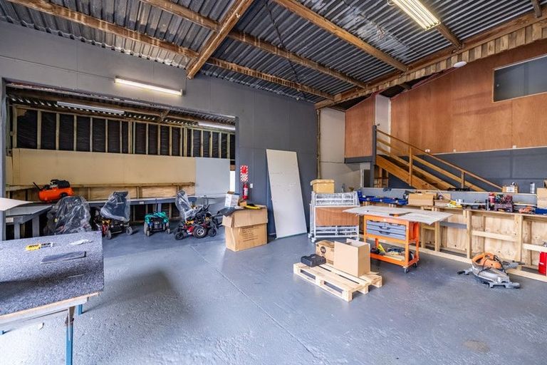 Photo of property in 92 Waimate Road North, Kerikeri, 0293