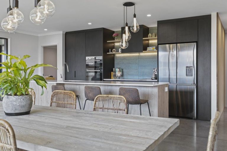 Photo of property in 10 Kararaina Close, Whalers Gate, New Plymouth, 4310