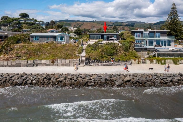 Photo of property in 80 The Esplanade, Raumati South, Paraparaumu, 5032