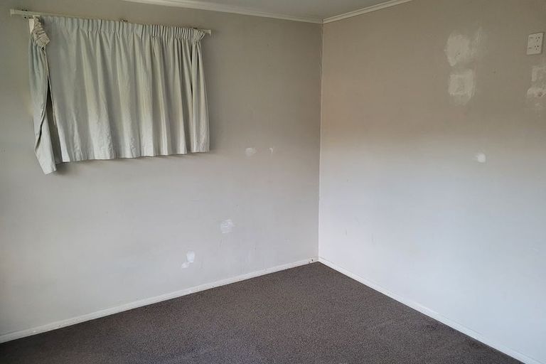 Photo of property in 33 Naenae Road, Naenae, Lower Hutt, 5011
