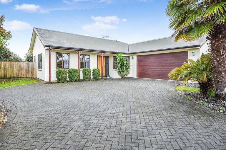 Photo of property in 15 Buckingham Place, Rototuna North, Hamilton, 3210