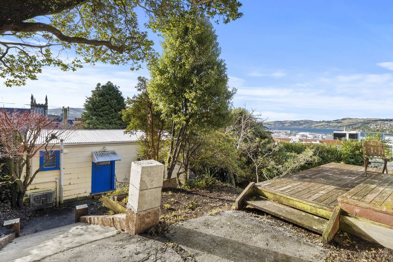 Photo of property in 34 Elm Row, Dunedin Central, Dunedin, 9016