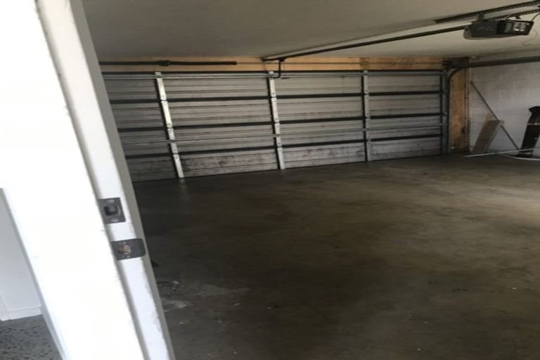 Photo of property in 19 Marjory Close, Broadmeadows, Wellington, 6035