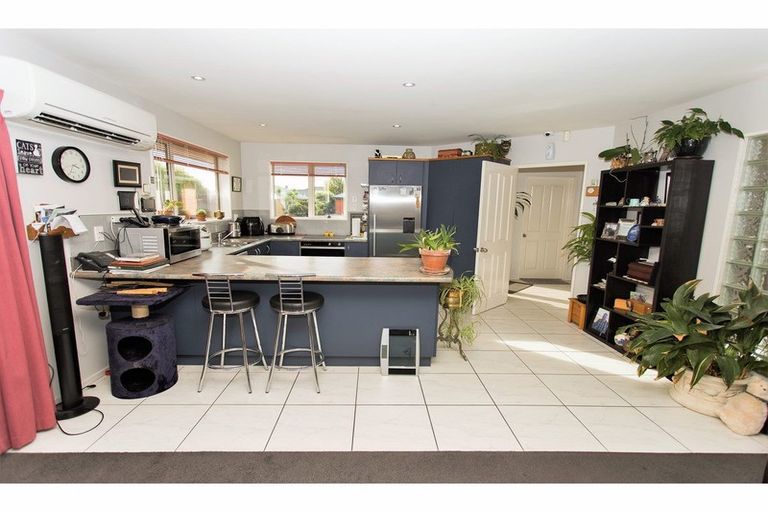Photo of property in 67 Mauger Drive, Heathcote Valley, Christchurch, 8022