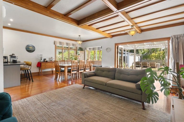 Photo of property in 27 Stanley Avenue, Palmerston North, 4414