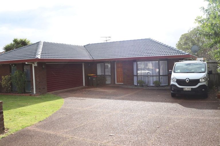 Photo of property in 35 Orangewood Drive, Northpark, Auckland, 2013