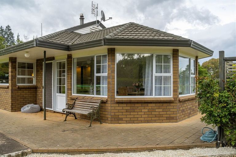 Photo of property in 281h Lees Pakaraka Road, Te Ore Ore, Masterton, 5886