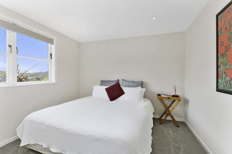 Photo of property in 35 Versailles Street, Karori, Wellington, 6012