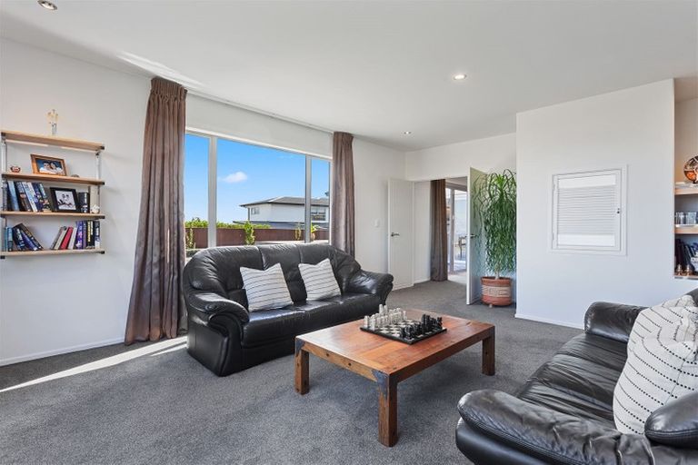 Photo of property in 140 Penruddock Rise, Westmorland, Christchurch, 8025
