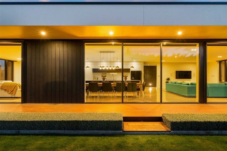 Photo of property in 2 Mersham Drive, Prebbleton, 7604