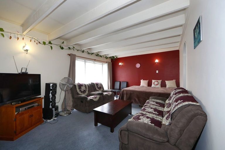 Photo of property in 212 Park Road South, Akina, Hastings, 4122