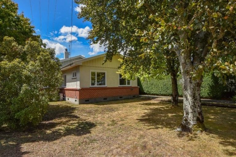 Photo of property in 50 Kent Street, Carterton, 5713