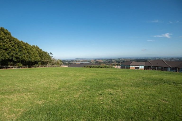 Photo of property in 4 Sellars Road, Bombay, 2675