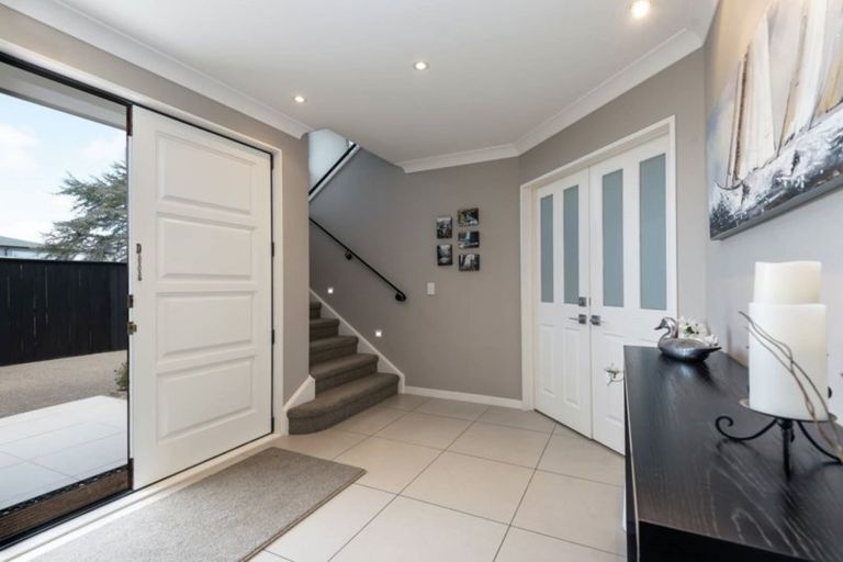 Photo of property in 14a The Parade, Bucklands Beach, Auckland, 2012