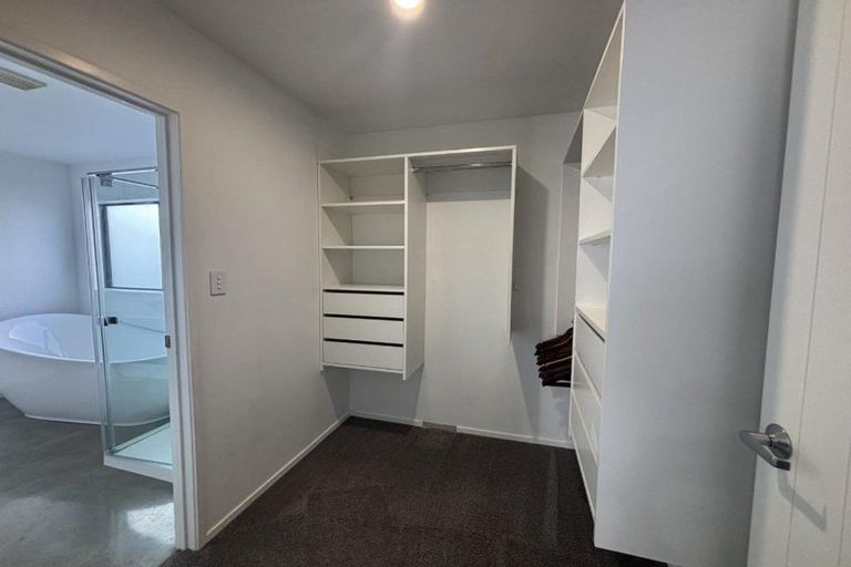 Photo of property in 9 Cooke Farm Grove, Waiwhakaiho, New Plymouth, 4312