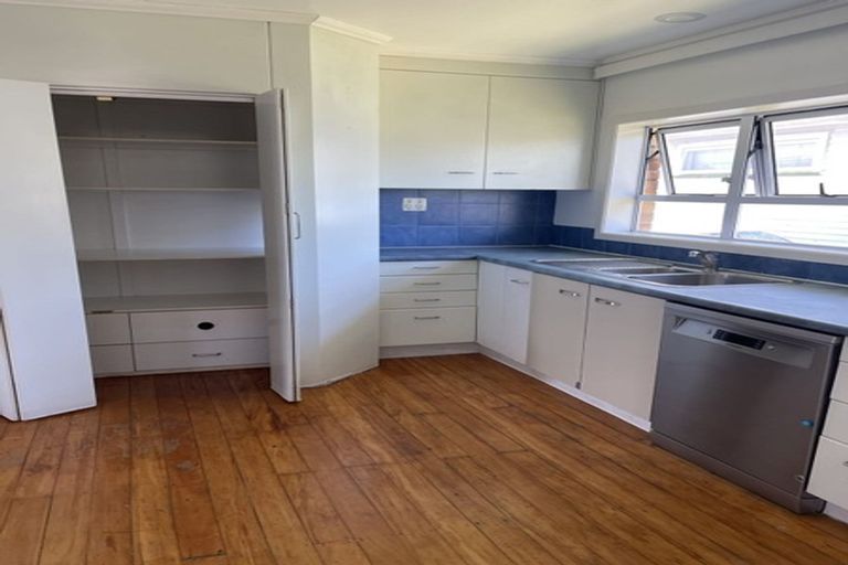 Photo of property in 12 Tristram Avenue, Forrest Hill, Auckland, 0620