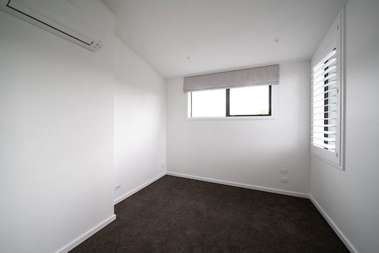 Photo of property in 1/27a Taylors Avenue, Bryndwr, Christchurch, 8052