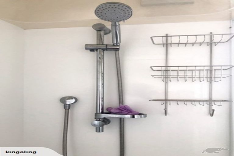 Photo of property in 91 Farquhar Road, Glendene, Auckland, 0602