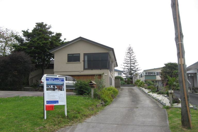 Photo of property in 1/5 Zealandia Road, Manly, Whangaparaoa, 0930