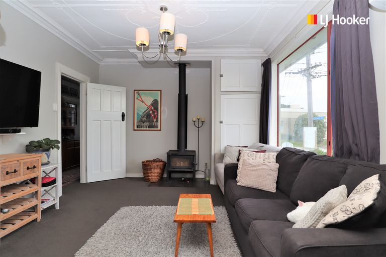 Photo of property in 37 Tahuna Road, Tainui, Dunedin, 9013