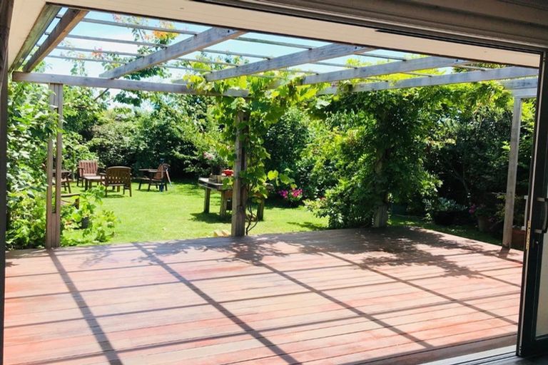 Photo of property in 18 Ernest Place, Brightwater, 7022