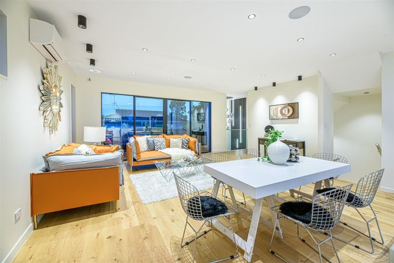 Photo of property in 74d Bentley Avenue, Glenfield, Auckland, 0629