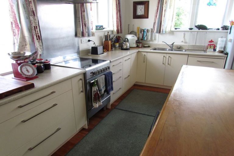 Photo of property in 37 Upper Plain Road, Masterton, 5810