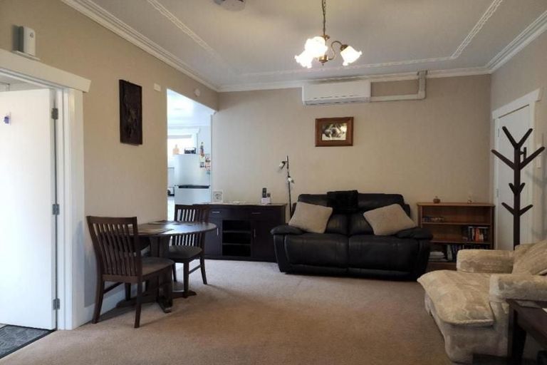 Photo of property in 27 Ngamotu Road, Moturoa, New Plymouth, 4310