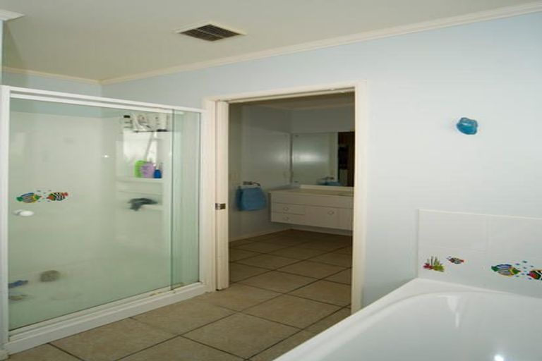 Photo of property in 20 Excelsa Place, Albany, Auckland, 0632