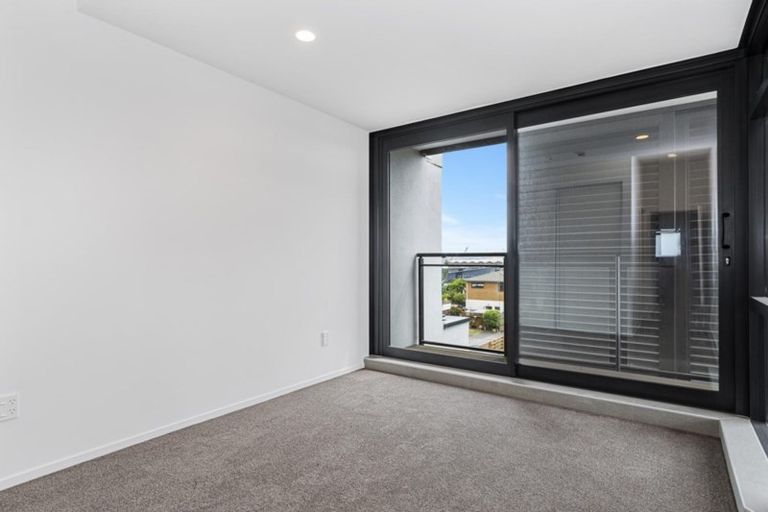 Photo of property in 2-06/424 Maunganui Road, Mount Maunganui, 3116