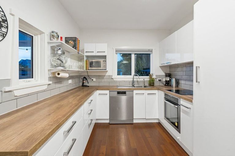 Photo of property in 355 Cashel Street, Linwood, Christchurch, 8011