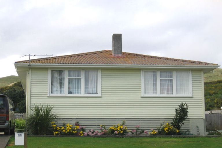 Photo of property in 23 Surprise Place, Cannons Creek, Porirua, 5024