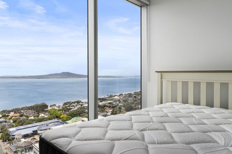 Photo of property in Sentinel Apartments, 2201/3 Northcroft Street, Takapuna, Auckland, 0622
