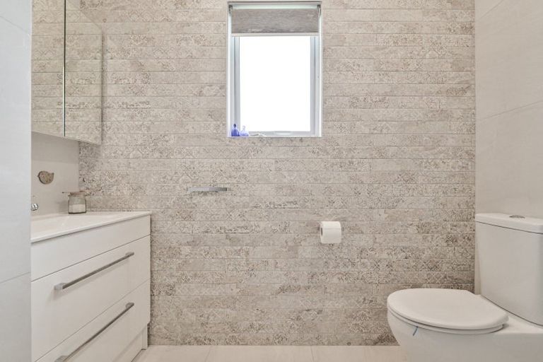 Photo of property in 4/204 Lyndon Road West, Hastings, 4122