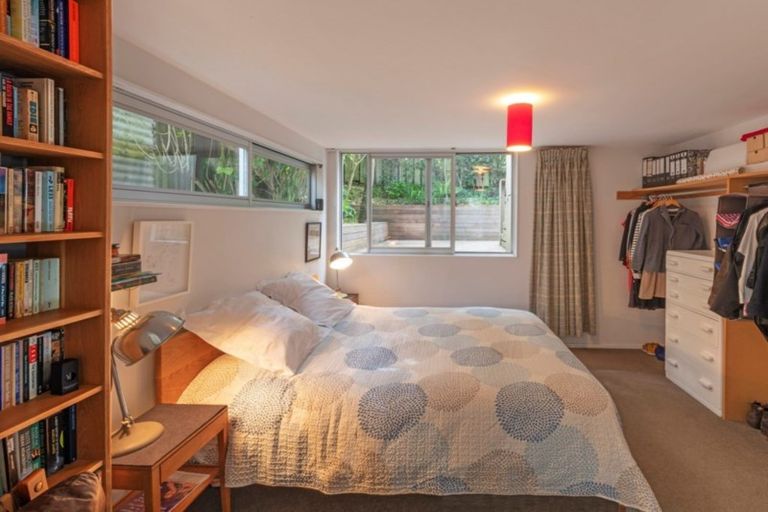 Photo of property in 10a Palm Grove, Berhampore, Wellington, 6023