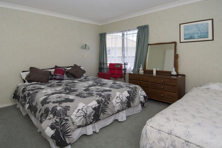 Photo of property in 14 Ridgemount Terrace, Welcome Bay, Tauranga, 3112