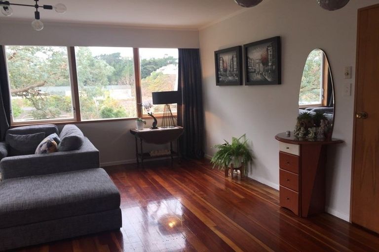 Photo of property in 13 Halswater Drive, Churton Park, Wellington, 6037
