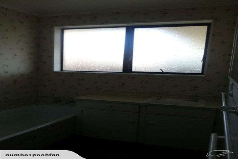 Photo of property in 43 Pencarrow Street, Highbury, Palmerston North, 4412