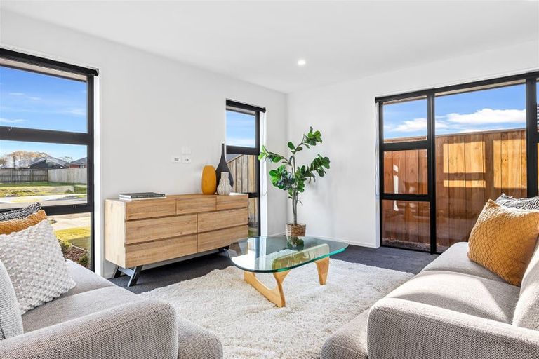 Photo of property in 6 Chambers Avenue, Woodend, 7610