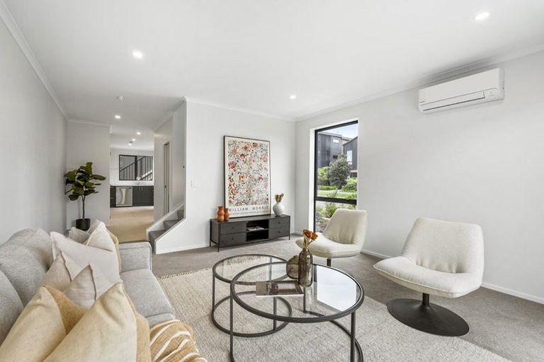 Photo of property in 6 Waka Moana Drive, Hobsonville, 0616