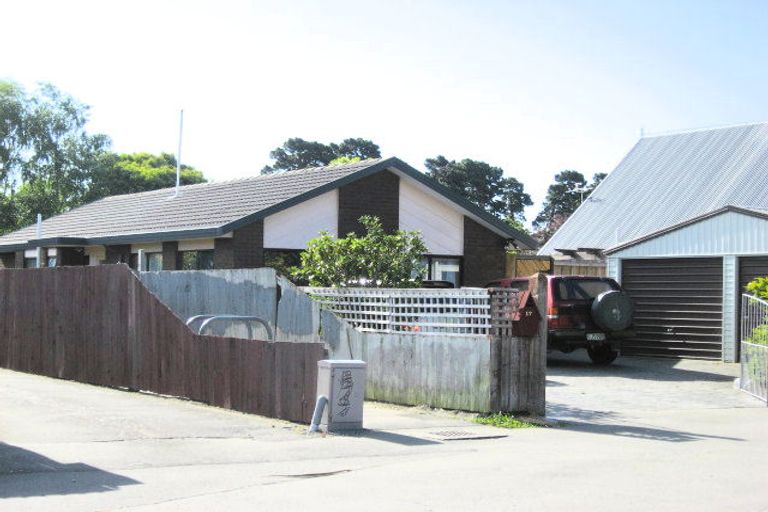 Photo of property in 1/21 Glenbyre Place, Bromley, Christchurch, 8062