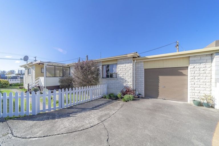 Photo of property in 22 Mount Herbert Road, Waipukurau, 4200