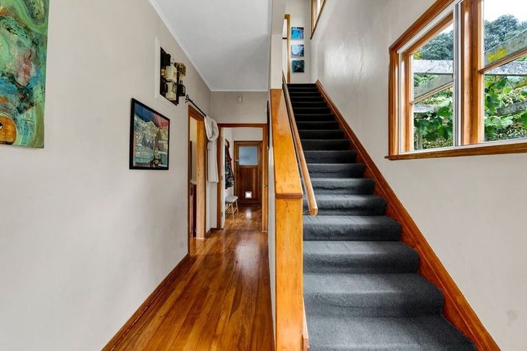 Photo of property in 26 Glenpark Avenue, Frankleigh Park, New Plymouth, 4310