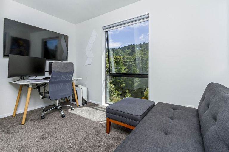 Photo of property in 70 Makamaka Lane, Albany Heights, Auckland, 0632