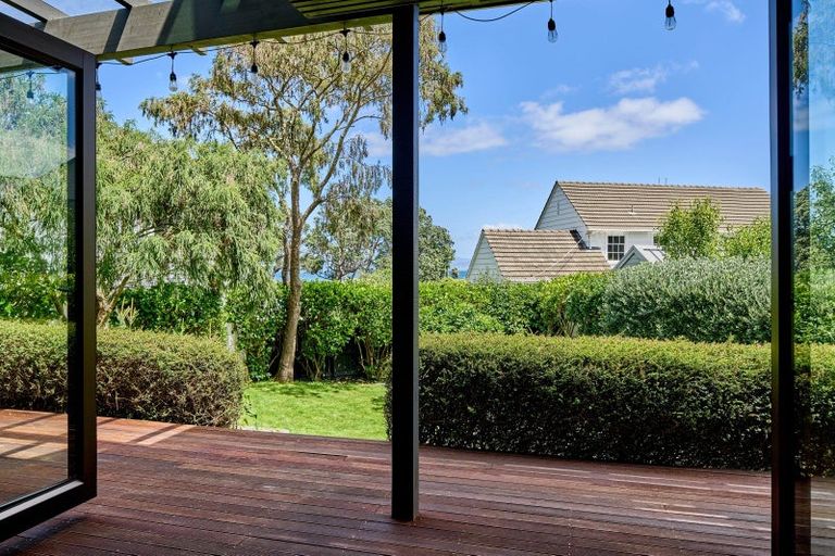 Photo of property in 8 Cheviot Road, Lowry Bay, Lower Hutt, 5013