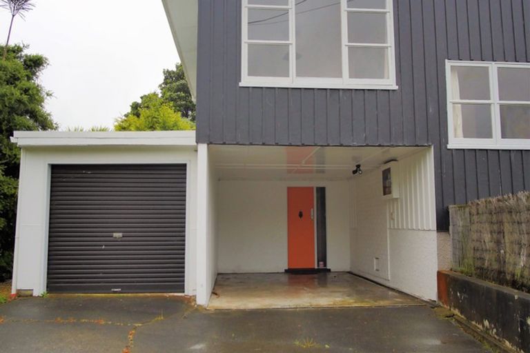 Photo of property in 104 Atawhai Road, Fitzherbert, Palmerston North, 4410